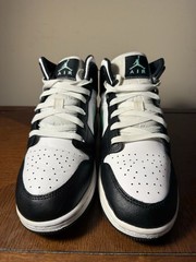 Jordan Air Jordan 1 Mid GS 7Y Black/White/Green Mid Top Sneakers DQ8423-103