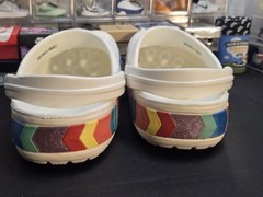 Crocs Kids Classic White Rainbow Chevron Clogs J6. Pre-owned With Marks