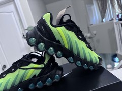 Nike Air Max Dn8 Green Strike Volt HV5258-001 Youth Shoes Size 4Y Woman’s 5.5