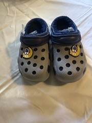 A Beautiful Slippers, A Grey And Blue Color For Boys And Kids ￼