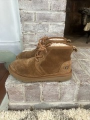 Kids UGG Neumel II Boot Suede Upper 1017320K Chestnut 100% Authentic Sz 3