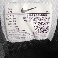 Nike Air Max 270 React BQ0103 005 Youth US 7Y Women US 8.5 Black / White Gold