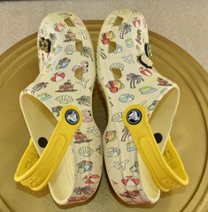 Crocs Classic Spring Break Girls Size J1 Slip On Clogs Beach Palm Tree Youth