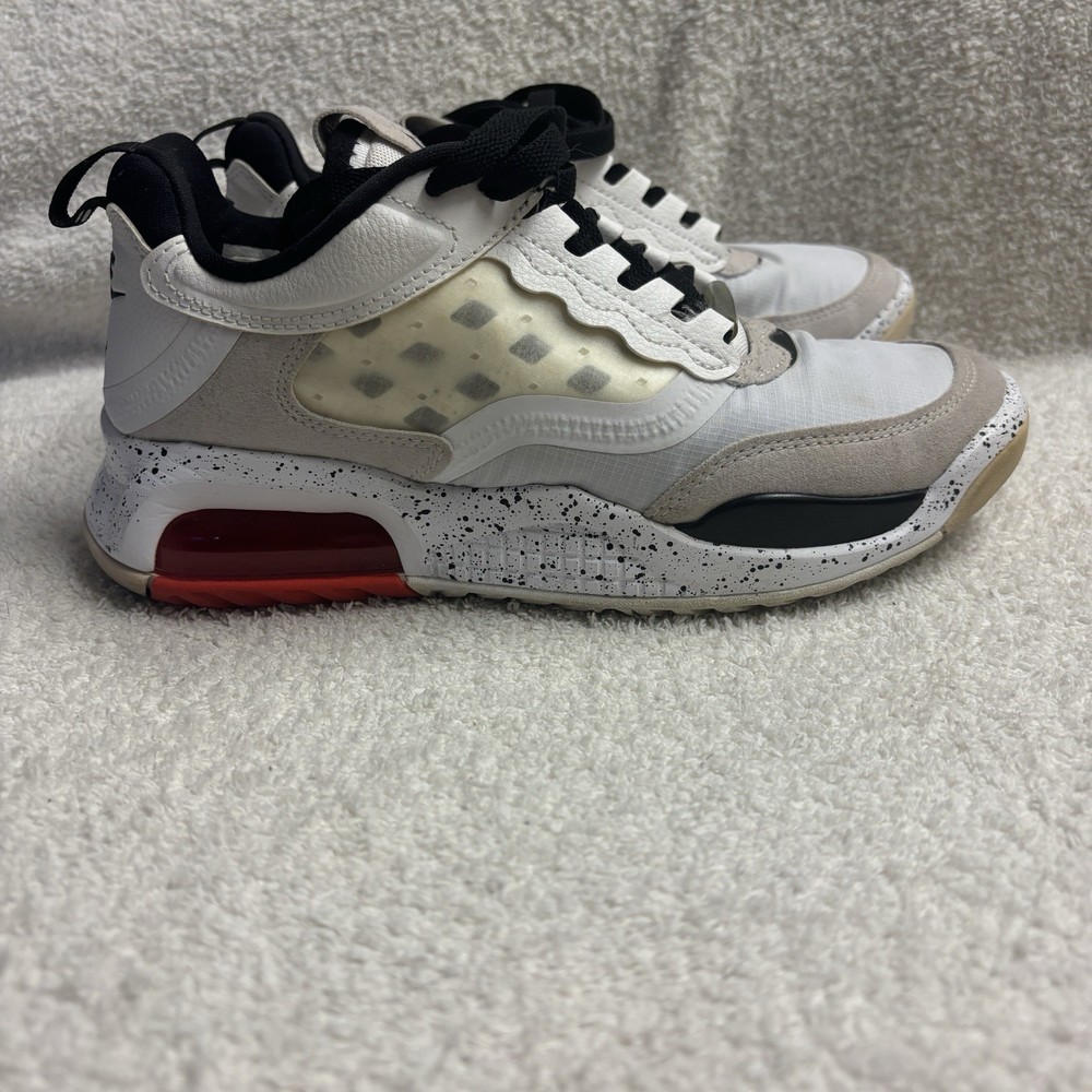Nike Air Jordan Max Aura 3 GS Leather Low Top Sneakers White/Gray/Black 5Y