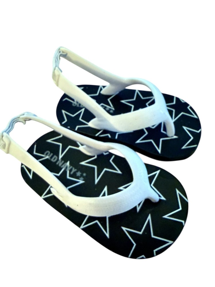 Old Navy Child’s Size 4 – Star Flip-Flop Sandals in Black and White