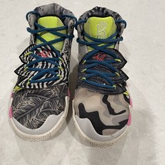 Nike Kybrid S2 GS Kyrie Irving What The Neon 2.0 (CV0097-002) Size 6.5Y