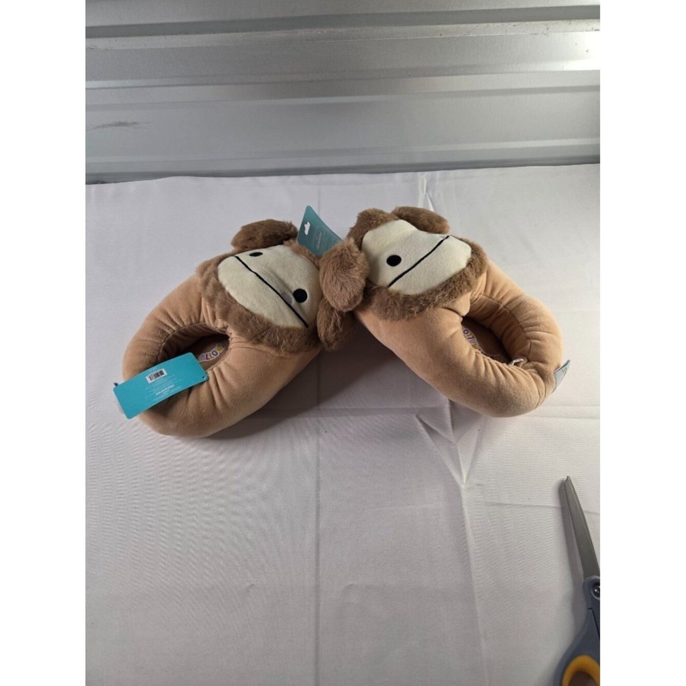 NWT Squishmallows Kids Slippers Size 6-7 Plush Character Bigfoot
