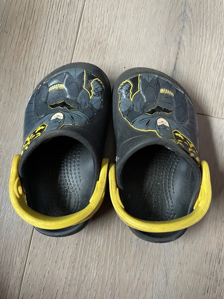 Crocs Batman Bruce Wayne Dark Knight Black Yellow DC Baby Toddler Sandal Clog 5
