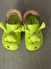 RARE Dreamworks Crocs Shrek Classic Clog Child Sz C 13 Shoes Lime Green VGUC