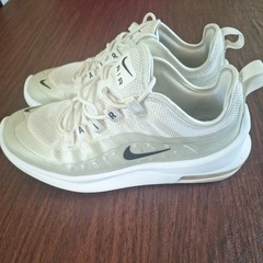 Nike Sneakers Air Max Axis size 6