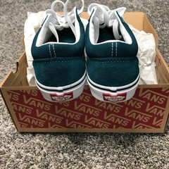 VANS Off the Wall Juniors Size 5 Dark Green Skate Board Low Top Shoes Gum Bottom
