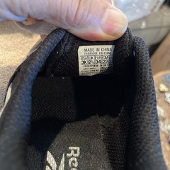 Reebok Classics Black White – Size 3 Kids Sneakers Shoes
