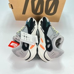 Adidas Yeezy Boost 700 Solid Grey Chalk Fashion Sneakers FU9005 Youth Size 1.5Y