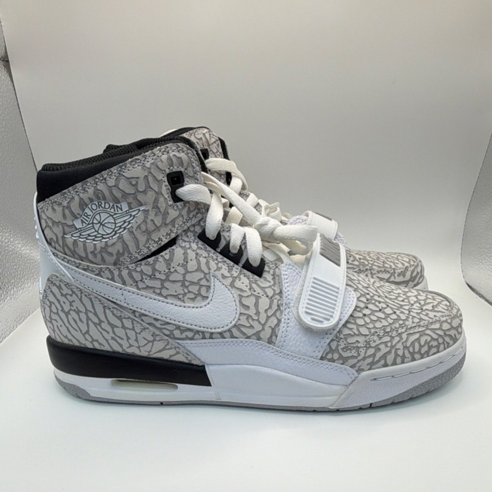 Nike Jordan Legacy 312 Sneakers 6Y White Gray Black Elephant Print AT4040-100