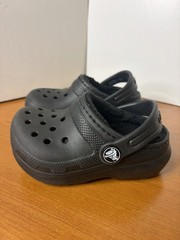 Croc Classic Lined Clogs Toddlers Size 6 Black Fleece Warm