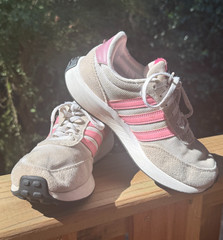 Adidas Run 70s Kid’s Unisex Sneaker Size 4 Lace Up Shoe White 2023