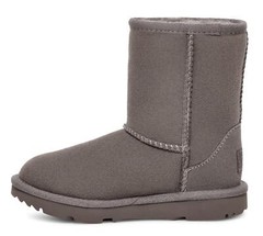 [1017703K-GREY] YOUTH UGG CLASSIC II