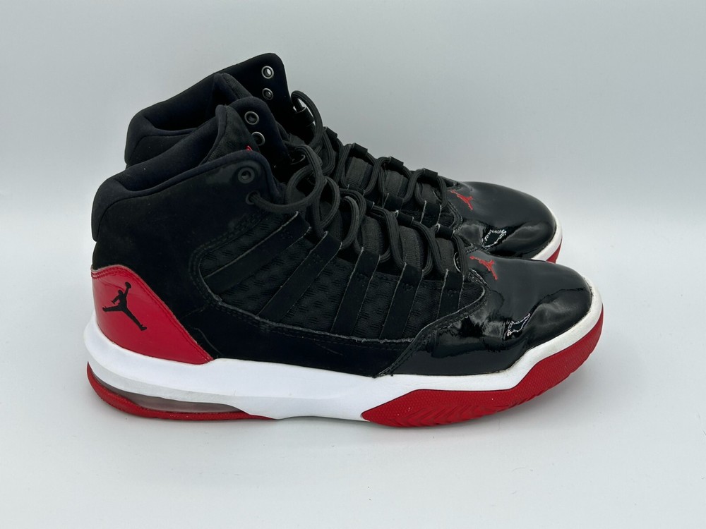 GS Nike Air Jordan Max Aura | Size 6.5Y | AQ9214-006 | **Pre-Owned**