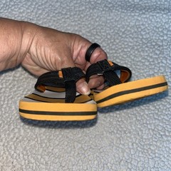 Reef Kids Flip Flops Orange White Black Striped Thong Sandals Size 13/1