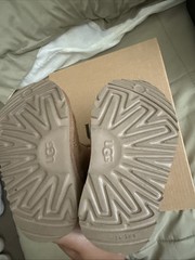 UGG Neumel Kids Boot Size 6T Chestnut Brown