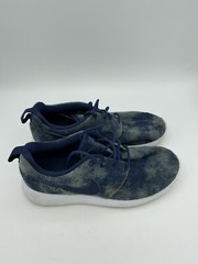 Nike Roshe Blue Denim Light Weight Youth Size 4 Shoe Unique Sneaker