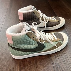 Nike Blazer Mid ‘77 GS Patchwork Green Suede Sequoia Quilted Sneakers 7Y W 8.5