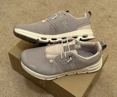 On Cloud Sky – Fade / White – Size 4Y/5.5W – New In box