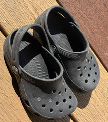 Crocs Classic Clogs Black Charcoal Unisex Youth 8-9 Girls Boys