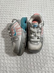 Nike Shox Turbo 13 Childrens Size 6C White,Orange,Silver & Blue 432077-100