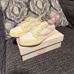 Jordan Retro 1 Retro Low OG SP Travis Scott Shy Pink (PS) size 3Y
