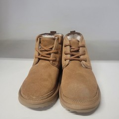UGG Neumel II Boot Chestnut Kids Size 1M