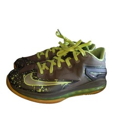 Nike LeBron XI Max Low SIZE 7Y Dunkman GRAY NEON GREEN