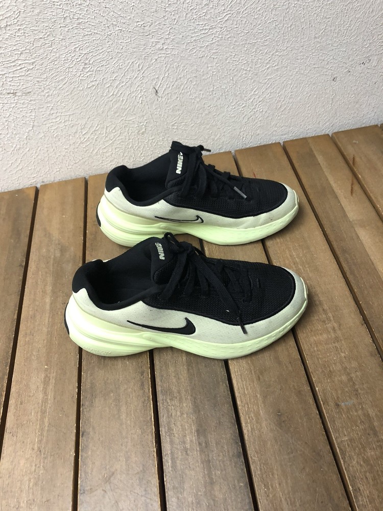 Nike Uplift SC/Black Lime Green Sneakers Volt (IF1749-005 Size 5.5Y EUC