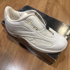 Reebok Iverson The Answer IV Low Zip Kids Toddler Size 4 1/2 White