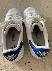 Adidas Stan Smith Classic Shoes White With Blue Logo Youth Size 4 Ortholite
