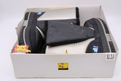POKÉMON Game Freak SG Footwear Co. Kids XL2- 3 Moon Boots – Boxed Nintendo 2000