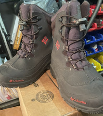 BOOTS Columbia Brand Bugaboot Snow Boot Size 6 Youth / 7.5-8 Women’s