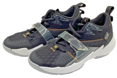 Nike Kids‘ Jordan Why Not Zero.3 Black/Metallic Gold-White Size 3Y