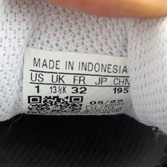 Adidas Kids Size 1 Superstar Shell Toe Sneakers White Black 3 Stripe 789002