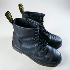 Dr Doc Martens 1460 J Black Leather Combat Boots Zip Kids Youth Size 3 US