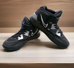 Nike Kyrie Infinity Black Metallic Silver Athletic Shoes Yth sz 2 1/2 Basketball
