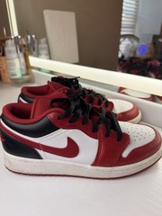 Jordan 1 Low Bulls GS (5y)