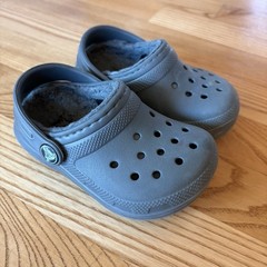 Crocs Classic Lined Clogs Shoes Faux Fur Gray Comfort Toddler Childrens Size 6