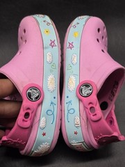 Crocs Hello Kitty Clog Shoes Kids Size 8 Pink Slip On Sandals Damage Stains