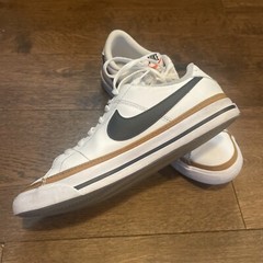 Nike Low Top Blazer Dunks White Black tan Woman’s 7 Youth 5.5 Sneakers Shoes