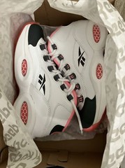 Reebok Question Mid Blue Toe White Pink GS 5.5 Womens US 7 New In Box V51956