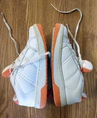 EUC Original HEELYS Wheeled Skate Shoes Women’s 6 White Orange Glitter Logo