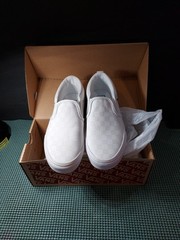 VANS Classic Slip On Checkerboard True White Unisex Athletic Sneaker 1Y