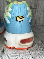 Nike AirMax Plus Spring Colors ‘Big Kids’ Sz. 7Y Unisex✨