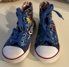 Converse All Star Chuck Taylor High Top Superman DC Comics Youth US Size 9